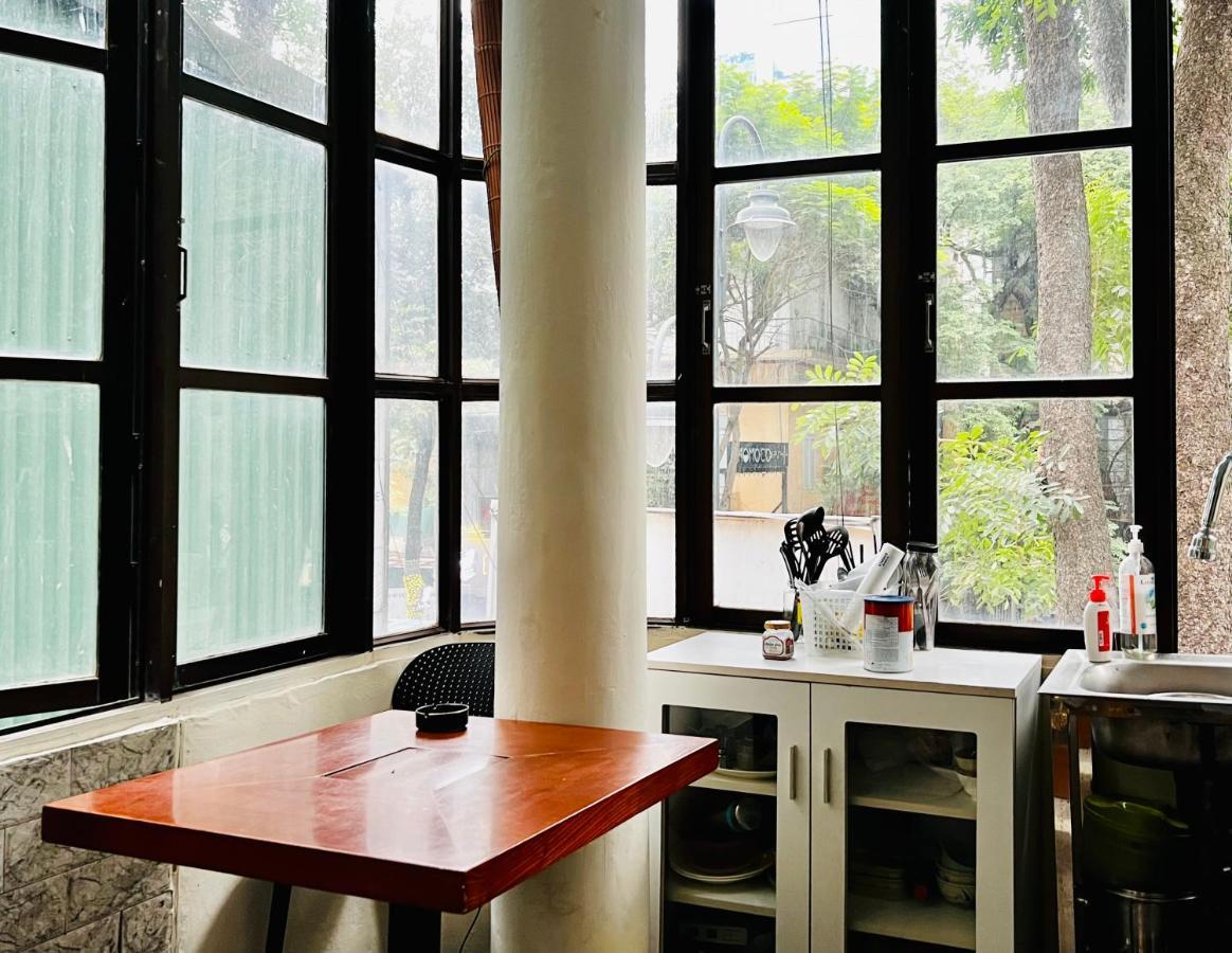 Bed and Breakfast The First Ba Trieu Ha Noi Ханой Экстерьер фото