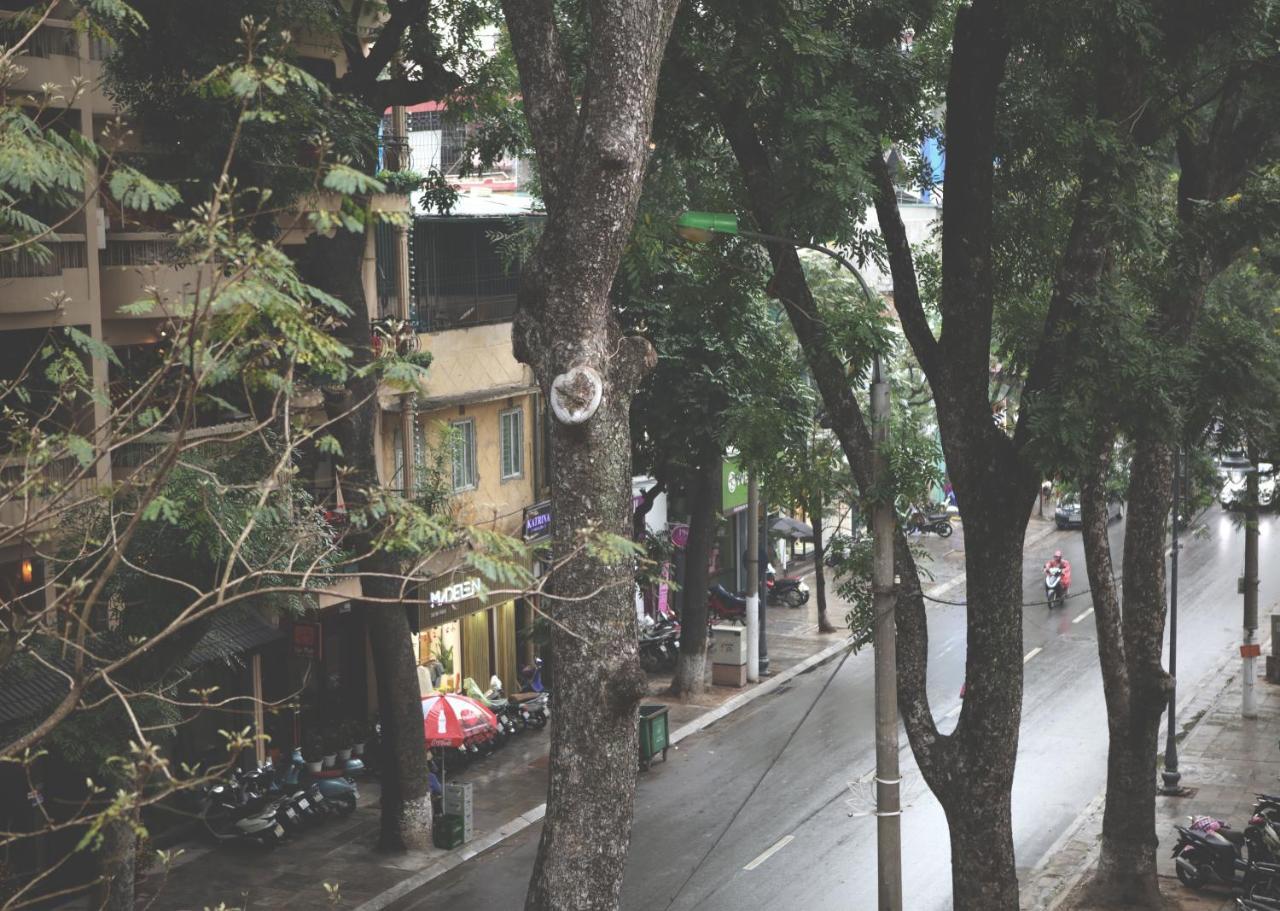 Bed and Breakfast The First Ba Trieu Ha Noi Ханой Экстерьер фото