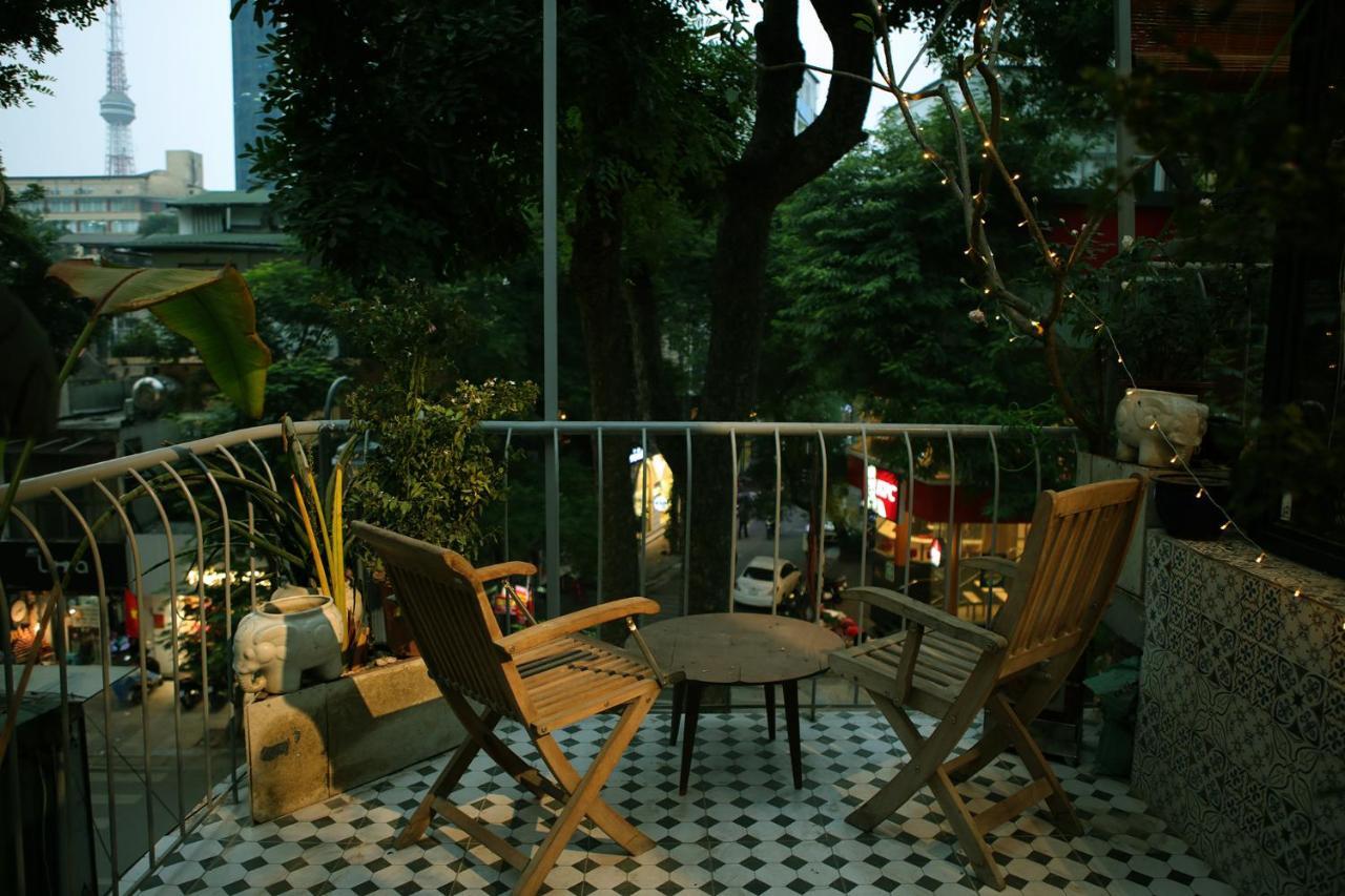 Bed and Breakfast The First Ba Trieu Ha Noi Ханой Экстерьер фото